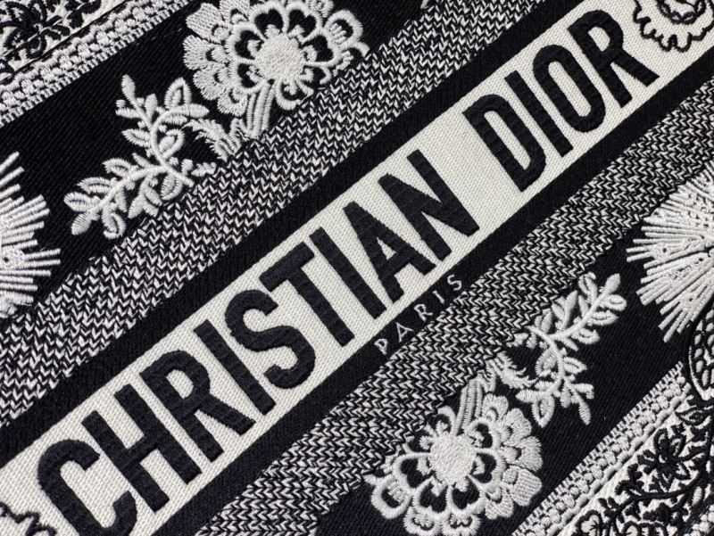 Christian Dior Shopping Bags